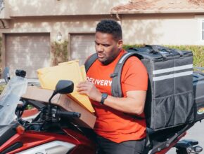 Delivery Driver Jobs Canada: $25/Hour + Benefits - Apply Today